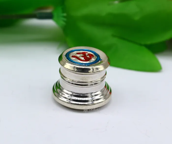 999 pure silver trinket box kajal box brides round shape box Aum design box container tobacco box eyeliner Sindur box gifting stb804 TRIBAL ORNAMENTS Rings