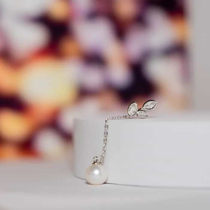 Earrings Elegant Freshwater Pearl Earrings WE00288 GARDENS Pearly Lustre