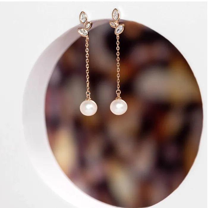 Earrings Pearly Lustre Elegant Freshwater Pearl Earrings WE00299 GARDENS