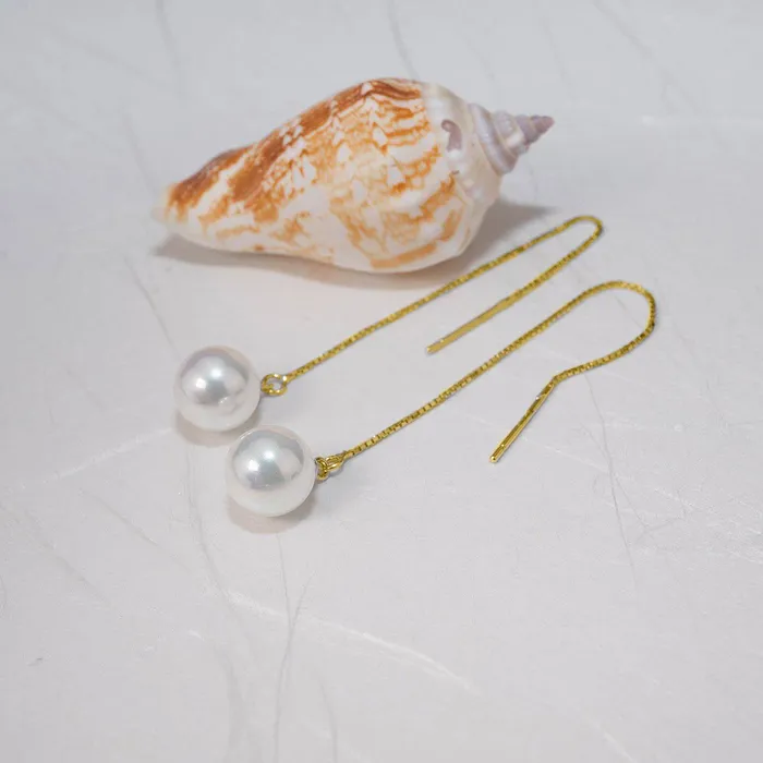 Earrings Pearly Lustre Elegant Freshwater Pearl Earrings WE00358