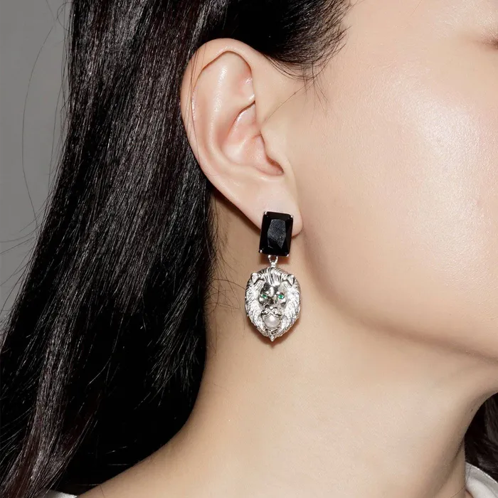 Earrings Pearly Lustre Merlion Freshwater Pearl Earrings WE00213 New Yorker