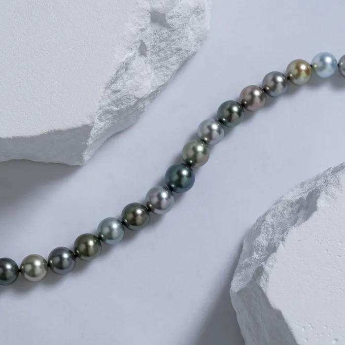 Necklaces 18K Gold Aurora Queen Tahitian Pearl Necklace KN00153 Pearly Lustre