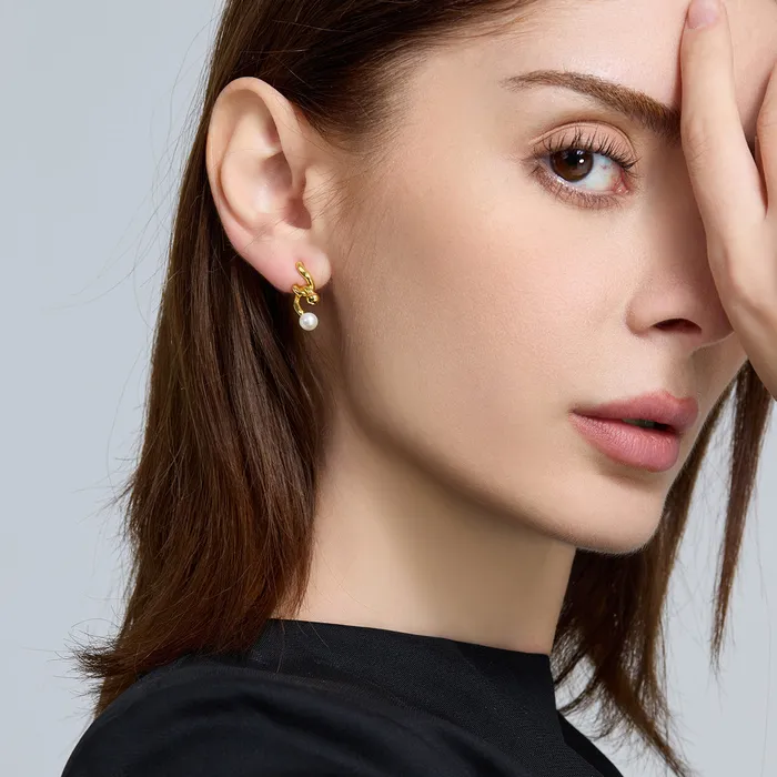 New Yorker Freshwater Pearl Earrings WE00477 Pearly Lustre Earrings