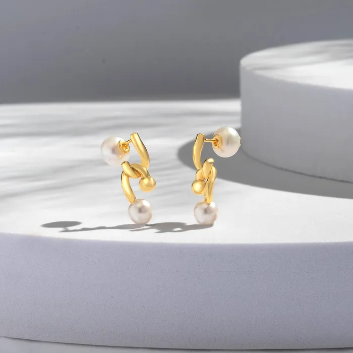 New Yorker Freshwater Pearl Earrings WE00477 Pearly Lustre Earrings