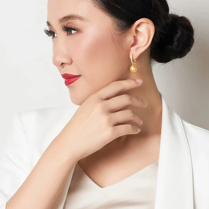 Pearly Lustre Elegant 18K Solid Gold South Sea Pearl Earrings KE00011 Earrings