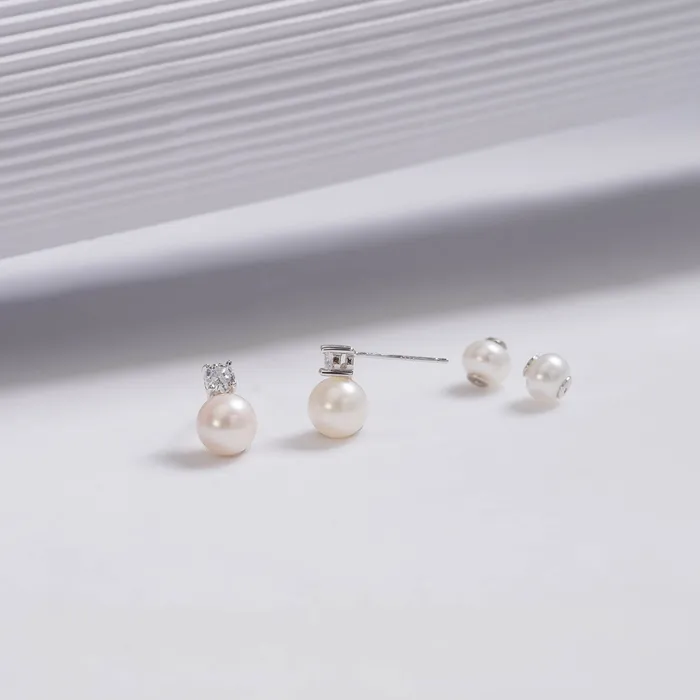 Pearly Lustre Elegant Freshwater Round Pearl Earrings WE00412 Earrings