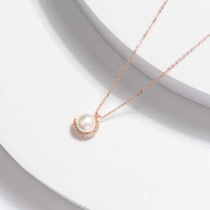 Pearly Lustre Necklaces Elegant Freshwater Pearl Necklace WN00424