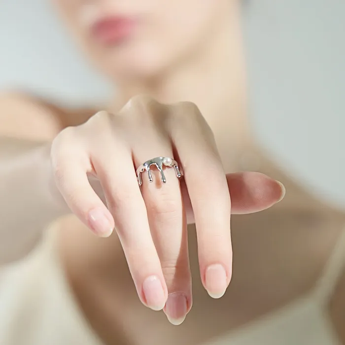 Top Grade Freshwater Pearl Ring WR00239 FLUID Pearly Lustre Rings