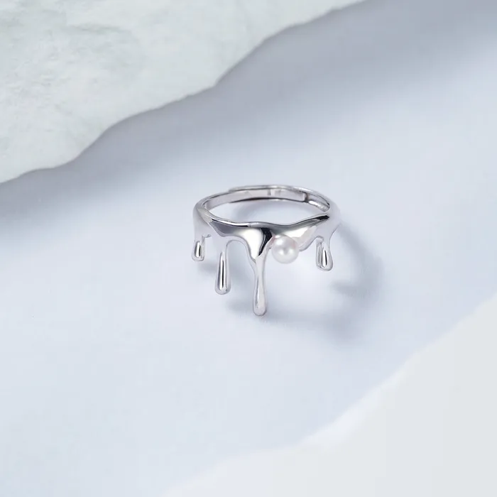 Top Grade Freshwater Pearl Ring WR00239 FLUID Pearly Lustre Rings