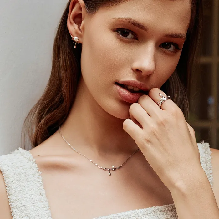 Top Grade Freshwater Pearl Ring WR00239 FLUID Pearly Lustre Rings